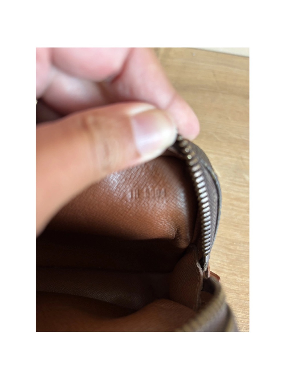Authentic Louis Vuitton monogram crossbody bag - Picture 8 of 8